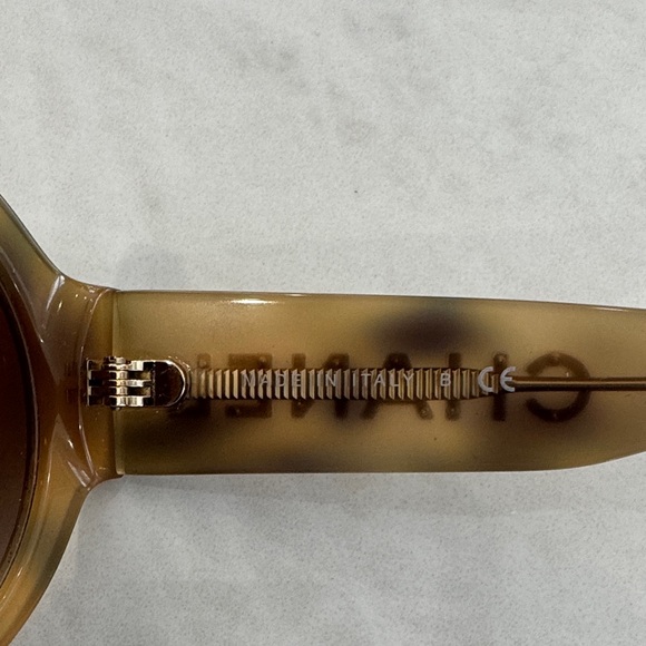 CHANEL Round Brown Sunglasses with Black Case